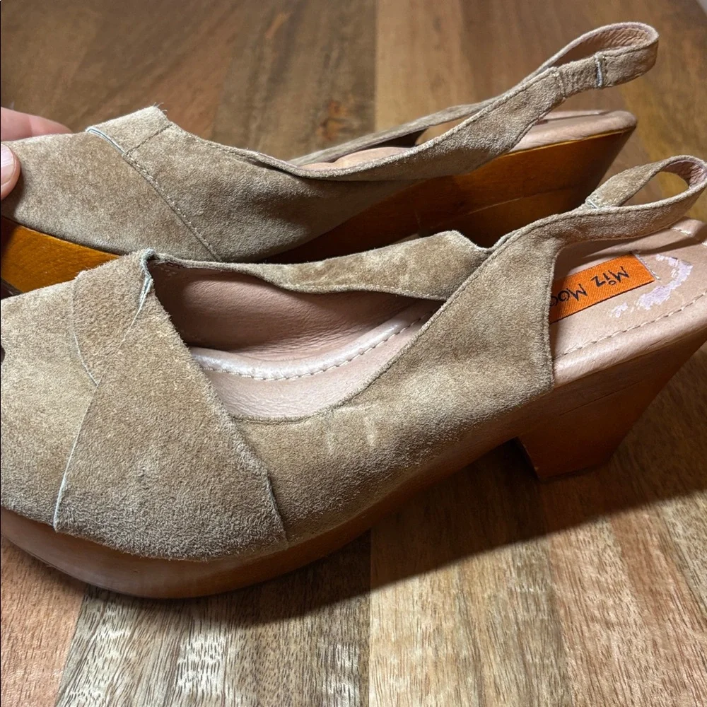 Miz Mooz Reiner Tan Suede Wood Block Heel Sandal Size 8.5